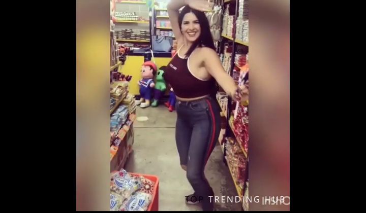 Zelma Cherem Dance In Shoping Mall â€” vPorn